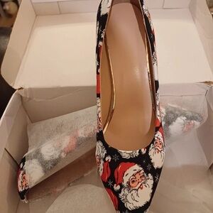 Festive Santa Print Women's Heels